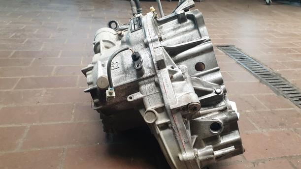 Foto: AUTOMATIKGETRIEBE eines Volvo 850 2.5-10V