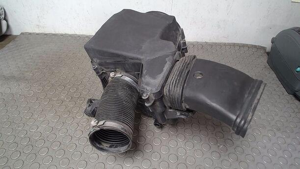 Foto: LUFTFILTERKASTEN eines Ford Focus 1.6 16V