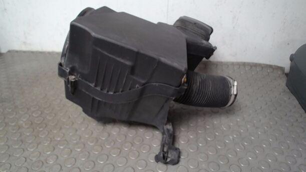 Foto: LUFTFILTERKASTEN eines Ford Focus 1.6 16V