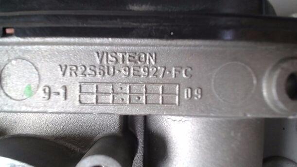Foto: DROSSELKLAPPENSTUTZEN/ DROSSELKLAPPE eines Ford Focus 1.6 16V