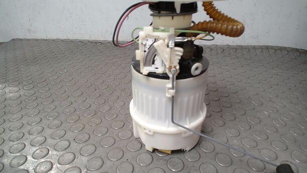 Foto: KRAFTSTOFFPUMPE eines Ford Focus 1.6 16V