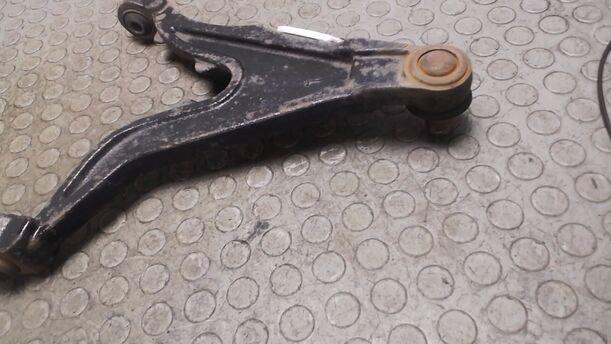Foto: QUERLENKER LINKS eines Volvo 850 2.5-10V