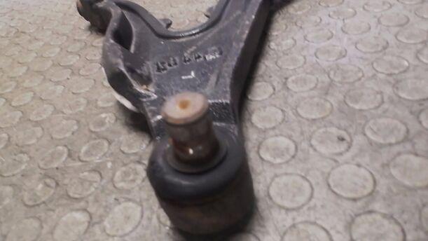 Foto: QUERLENKER LINKS eines Volvo 850 2.5-10V