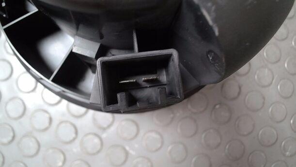 Foto: HEIZUNGSGEBLÄSE eines Ford Focus 1.6 16V