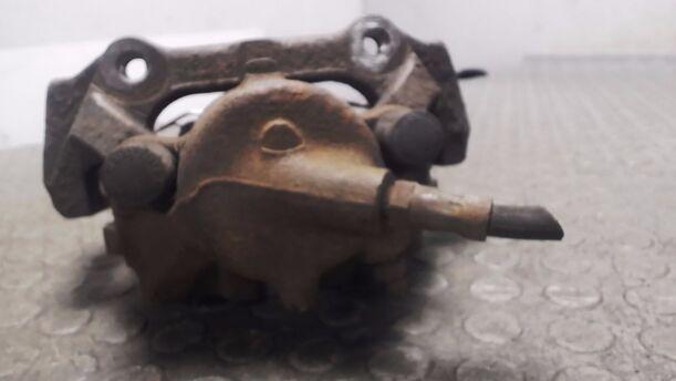 Foto: BREMSSATTEL VORN LINKS eines Volvo 850 2.5-10V