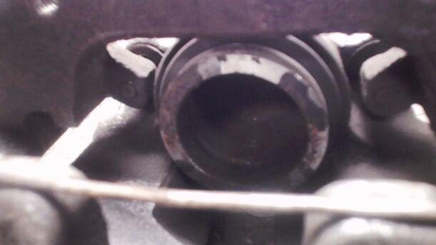Foto: BREMSSATTEL VORN RECHTS eines Volvo 850 2.5-10V