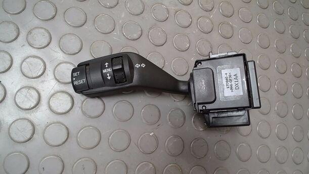 Foto: BLINKSCHALTER/ KOMBISCHALTER ( FÜR BORDCOMPUTER ) eines Ford Focus 1.6 16V