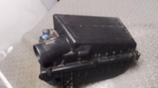 Foto: LUFTFILTERGEHÄUSE eines Volvo 850 2.5-10V