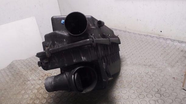 Foto: LUFTFILTERGEHÄUSE eines Volvo 850 2.5-10V