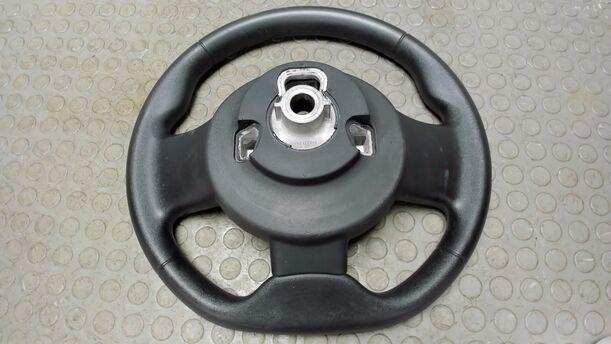 Foto: LENKRAD eines Renault Twingo SCe 70