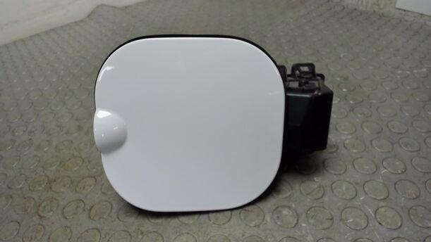 Foto: TANKKLAPPE / TANKDECKEL eines Renault Twingo SCe 70
