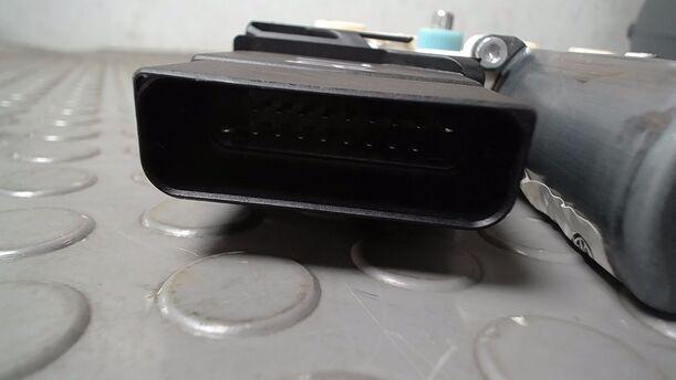 Foto: FENSTERHEBERMOTOR HINTEN LINKS eines VW Touran 1.9 TDI