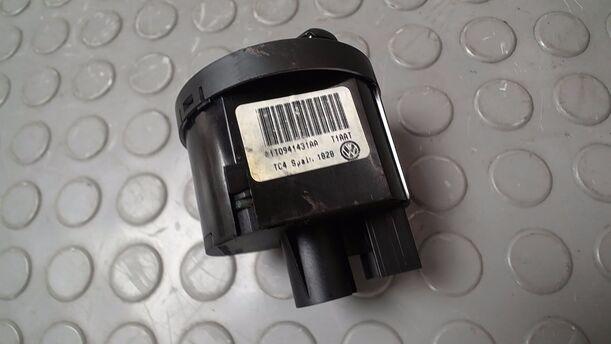 Foto: LICHTSCHALTER eines VW Touran 1.9 TDI
