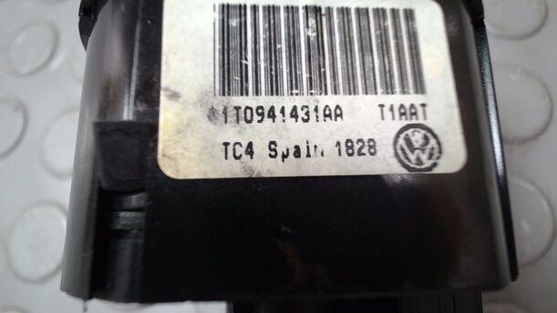 Foto: LICHTSCHALTER eines VW Touran 1.9 TDI