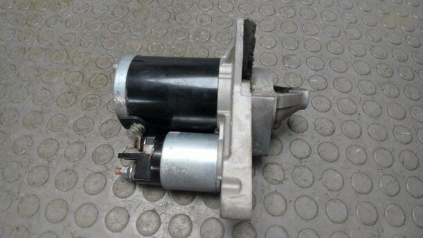 Foto: ANLASSER / STARTER eines Renault Twingo SCe 70 CD