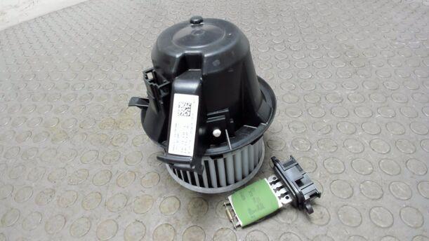Foto: HEIZUNGSGEBLÄSE ( WIDERSTAND ) eines Renault Twingo SCe 70 CD