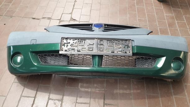 Foto: STOSSFÄNGER / STOßSTANGE VORNE eines Dacia Logan 1.4 CD