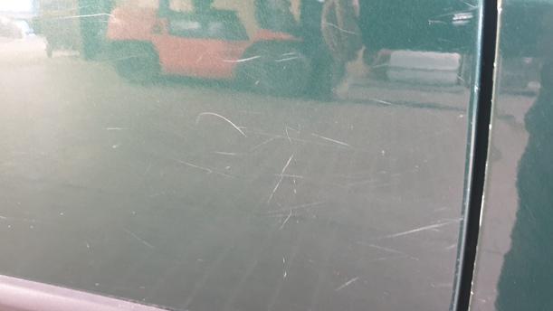 Foto: TÜR HINTEN RECHTS eines Dacia Logan 1.4 CD