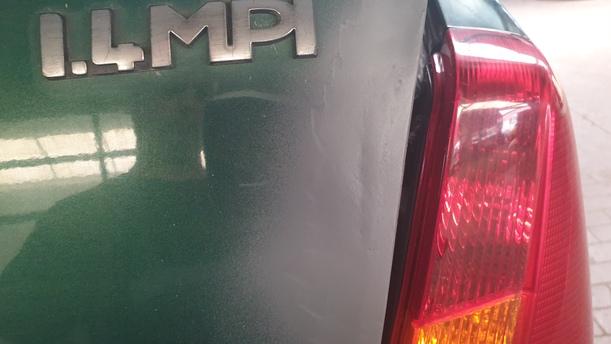 Foto: HECKDECKEL / HECKKLAPPE eines Dacia Logan 1.4 CD