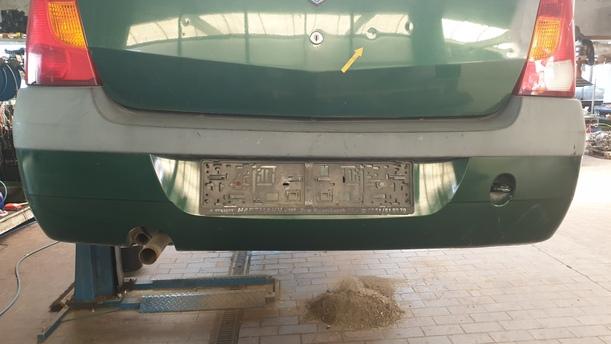 Foto: STOSSFÄNGER / STOßSTANGE HINTEN eines Dacia Logan 1.4 CD