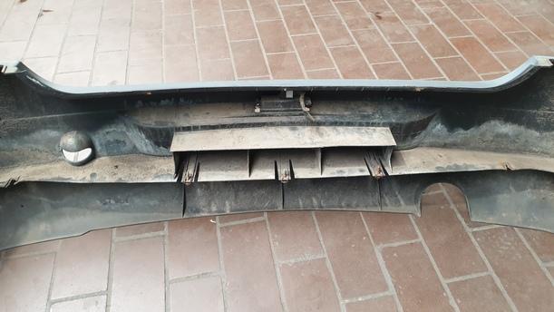Foto: STOSSFÄNGER / STOßSTANGE HINTEN eines Dacia Logan 1.4 CD