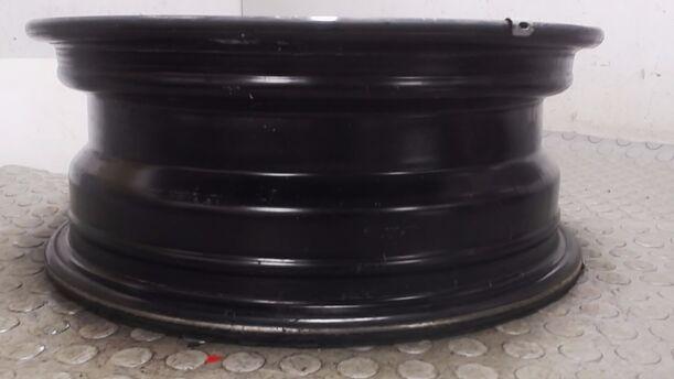 Foto: STAHLFELGE 5,5X15 ET36 eines Renault Twingo SCe 70 CD
