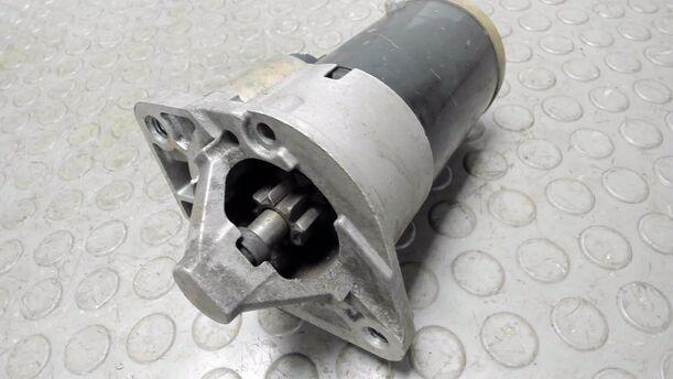 Foto: ANLASSER / STARTER eines Dacia Logan 1.4 CD