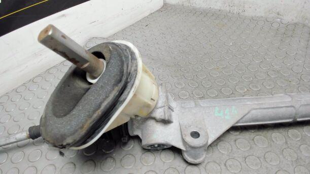 Foto: LENKGETRIEBE eines Dacia Logan 1.4 CD