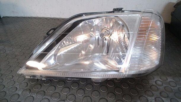 Foto: SCHEINWERFER LINKS eines Dacia Logan 1.4 GL
