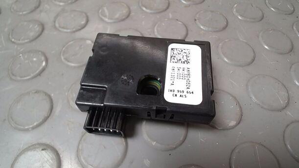 Foto: LENKWINKELSENSOR eines VW Touran 1.9 TDI CD