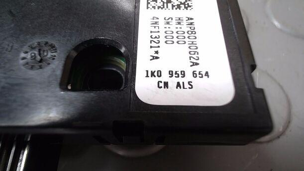 Foto: LENKWINKELSENSOR eines VW Touran 1.9 TDI CD