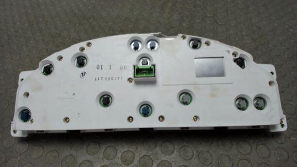 Foto: TACHOEINHEIT / KOMBIINSTRUMENT eines Volvo V70 T5 CD