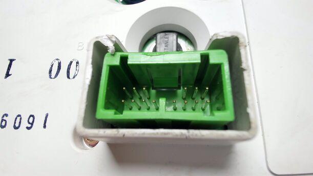 Foto: TACHOEINHEIT / KOMBIINSTRUMENT eines Volvo V70 T5 CD