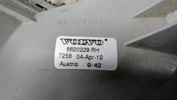 Foto: NEBELSCHWEINWERFER RECHTS eines Volvo V70 T5 CD