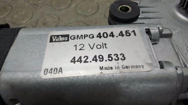 Foto: SCHIEBEDACHMOTOR eines Volvo V70 T5 CD