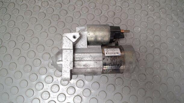 Foto: ANLASSER ( SCHALTGETRIEBE ) eines Nissan Almera 1.5 dCi CD