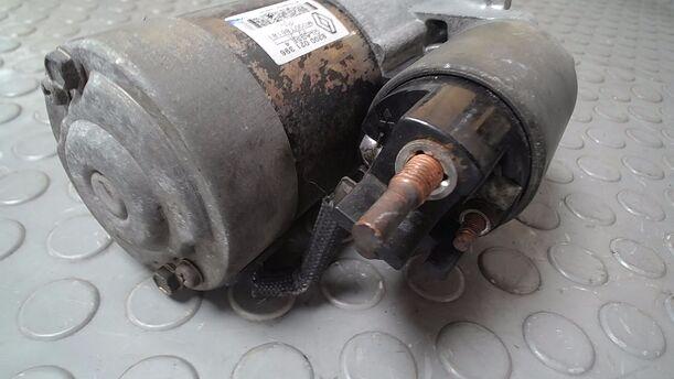 Foto: ANLASSER ( SCHALTGETRIEBE ) eines Nissan Almera 1.5 dCi CD
