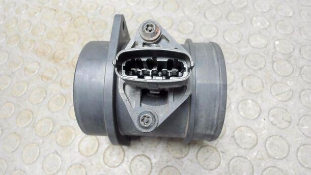 Foto: LUFTMASSENMESSER eines Volvo V70 T5 CD