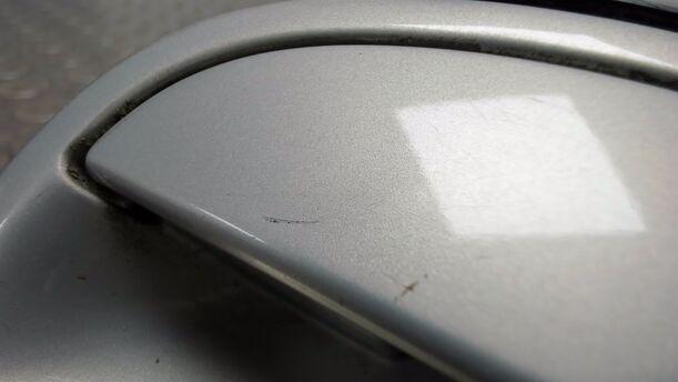 Foto: TÜRAUSSENGRIFF HINTEN LINKS eines Volvo V70 T5 CD