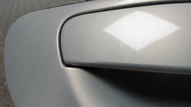 Foto: TÜRAUSSENGRIFF HINTEN RECHTS eines Volvo V70 T5 CD