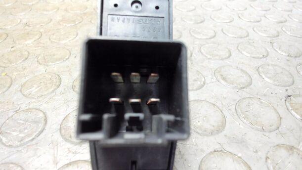 Foto: FENSTERHEBERSCHALTER eines Volvo V70 T5 CD