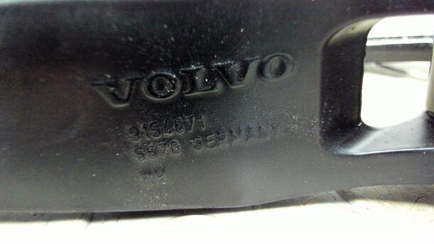 Foto: KOFFERRAUMSCHARNIER eines Volvo V70 T5 CD