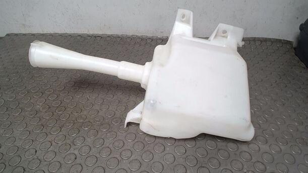 Foto: SCHEIBENWASCHBEHÄLTER eines Nissan Almera 1.5 dCi CD