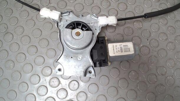Foto: FENSTERHEBER ELEKTRISCH VORN RECHTS eines Nissan Almera 1.5 dCi CD