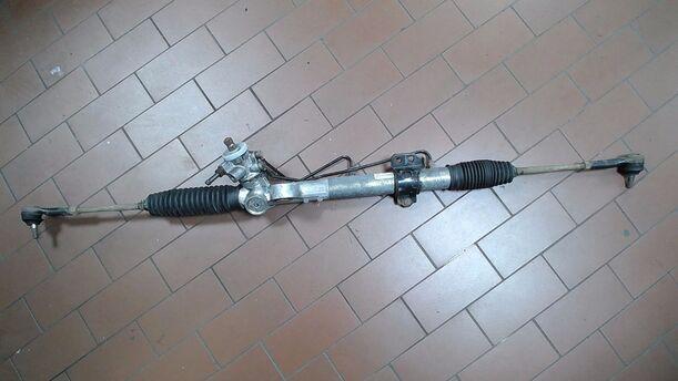 Foto: SERVOLENKUNG/ LENKGETRIEBE eines Nissan Almera 1.5 dCi CD