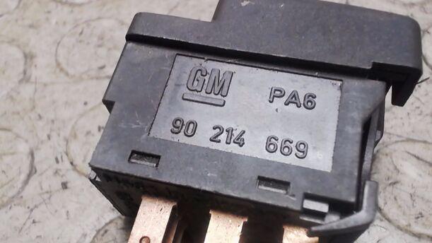 Foto: SCHALTER NIVEAUREGULIERUNG eines Opel Omega Caravan