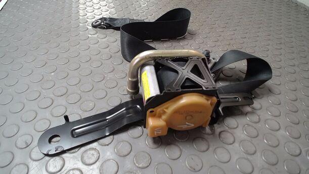 Foto: SICHERHEITSGURT VORN LINKS eines Nissan Almera 1.5 dCi