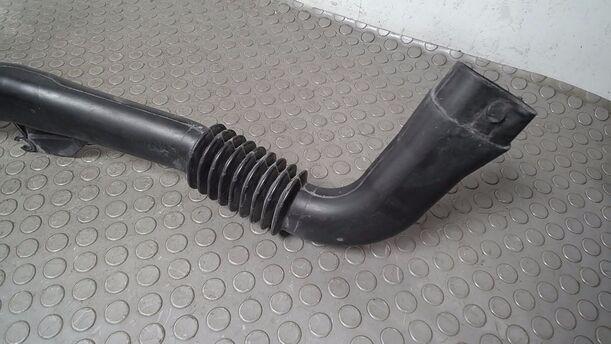 Foto: LUFTFILTERSCHLAUCH/ SCHLAUCH LUFTFILTER eines Nissan Almera 1.5 dCi