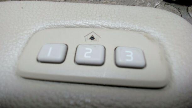 Foto: SONNENEBLENDENPAAR eines Volvo V70 T5