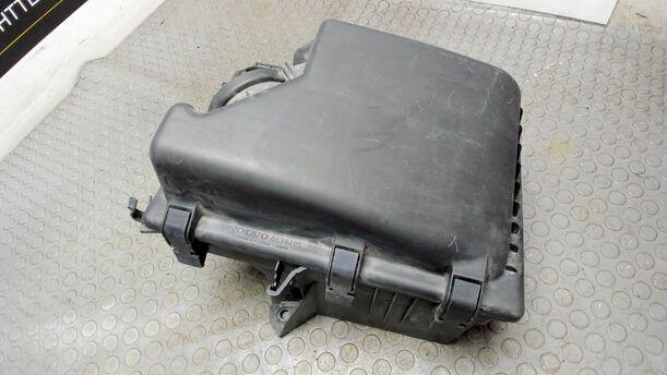 Foto: LUFTFILTERKASTEN eines Volvo V70 T5